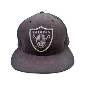 Raiders New Era Hat 59FIFTY Fitted Hat Cap Size 7 1/4 Black Silver GC